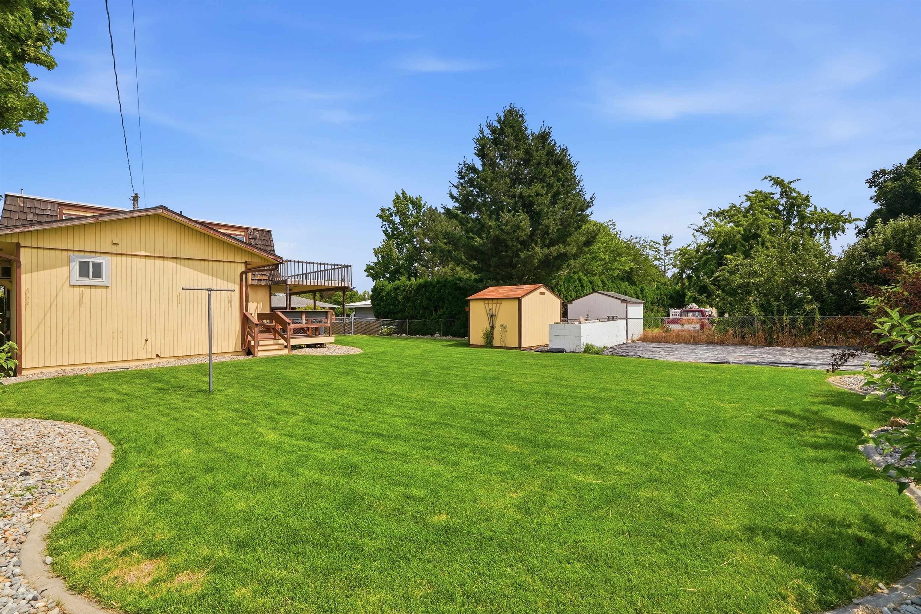 13112 E Main Ave - Photo 32