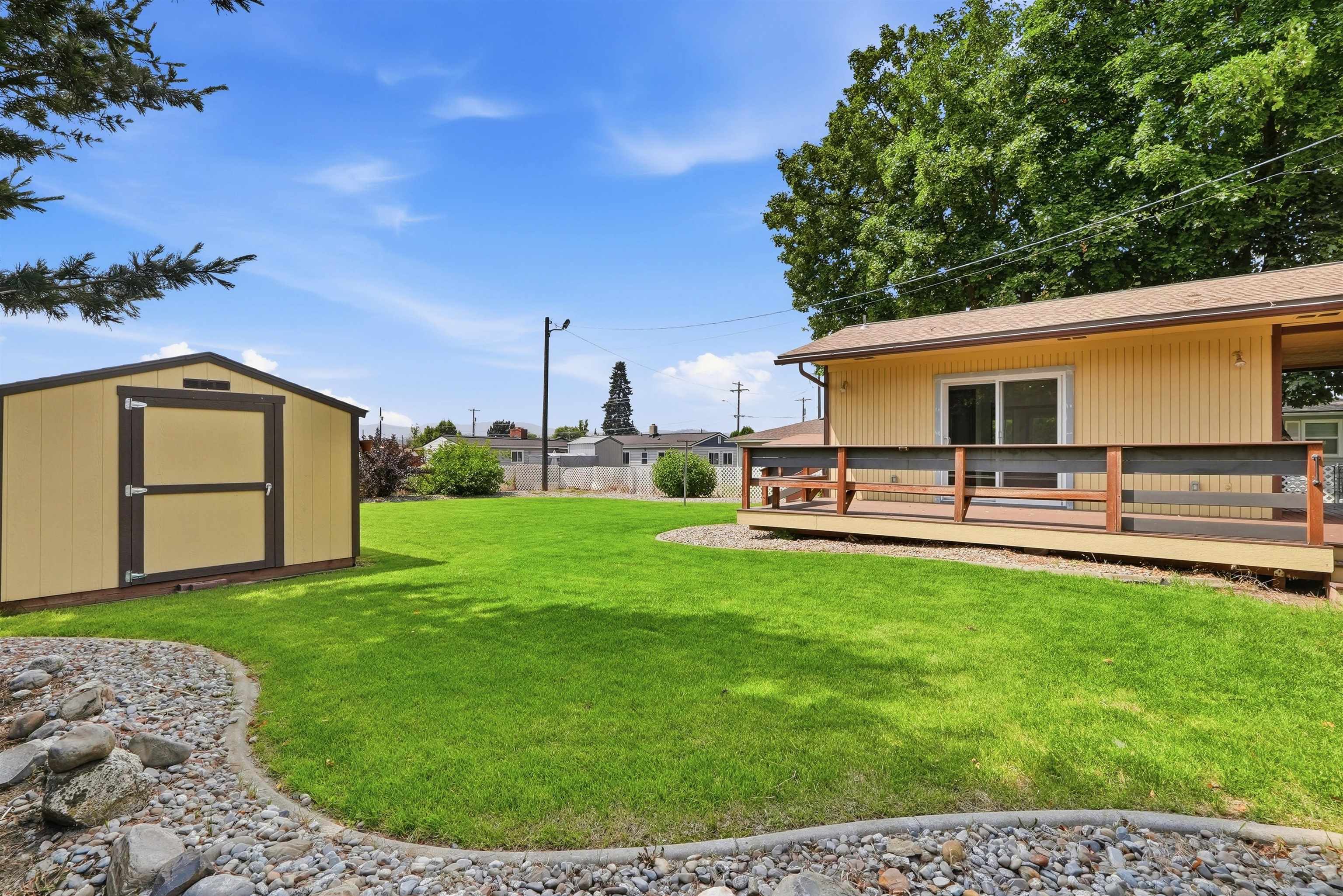 13112 E Main Ave - Photo 33