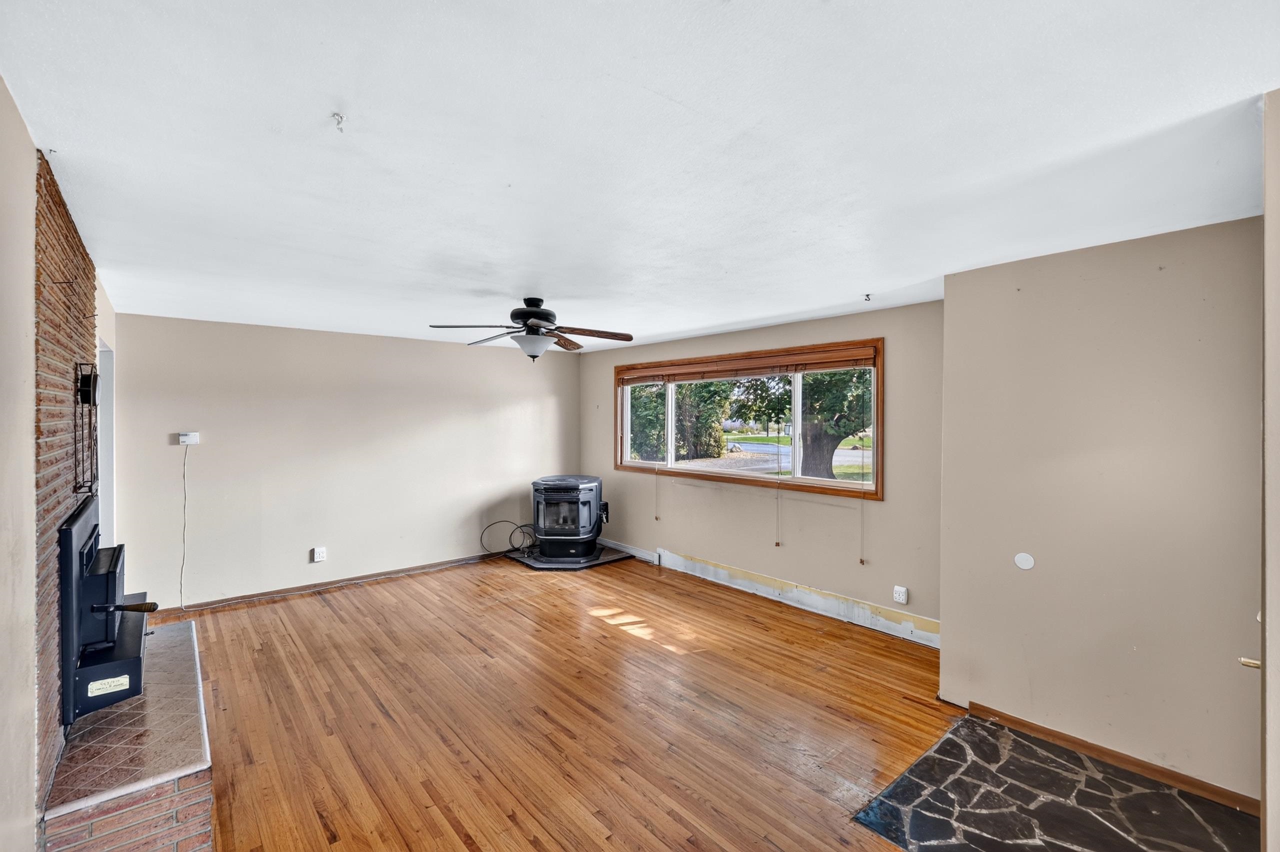 206 S Blake Rd - Photo 4