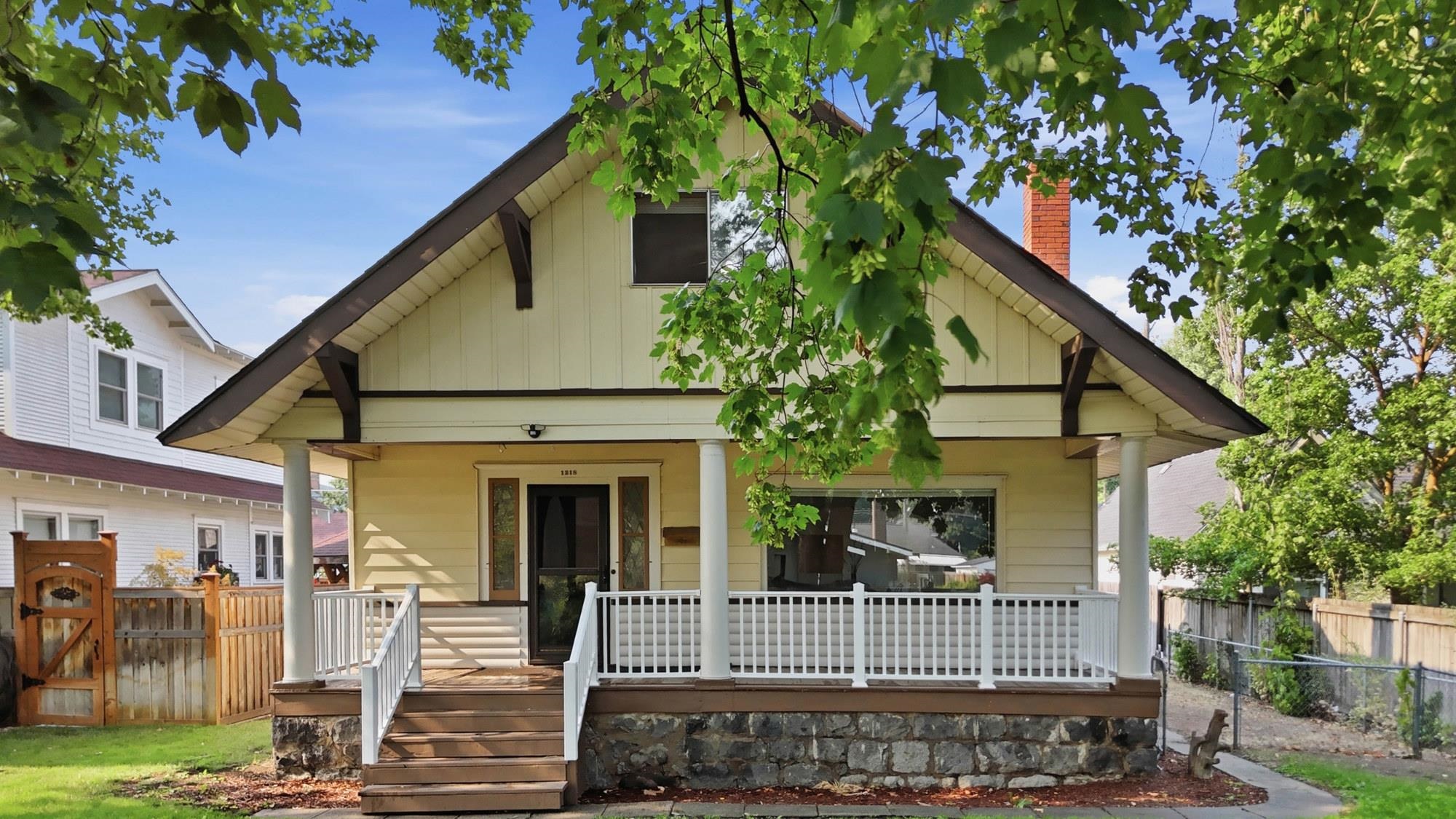 1218 W Nora Ave - Photo 2