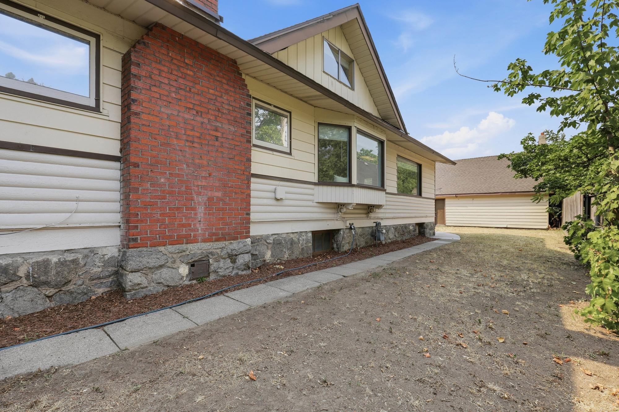 1218 W Nora Ave - Photo 35