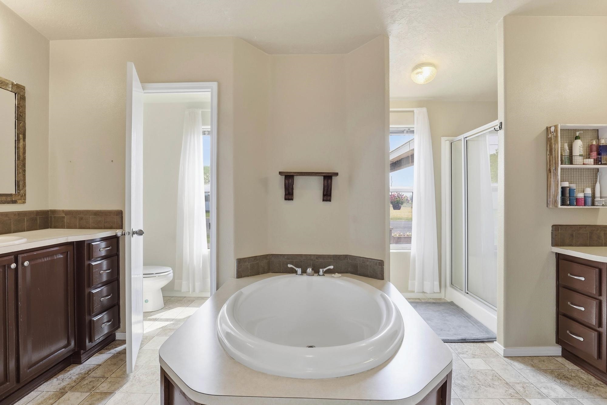 505 NE Adams St - Photo 19