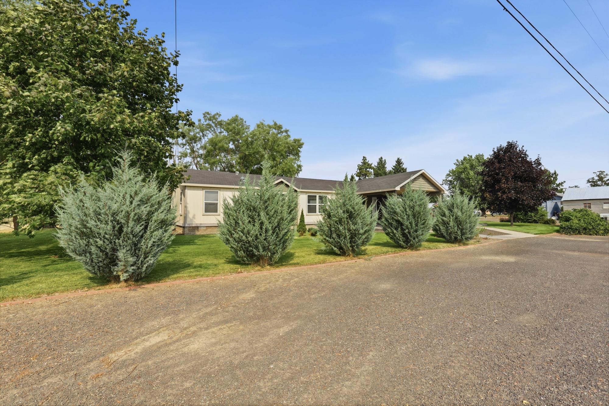 505 NE Adams St - Photo 44