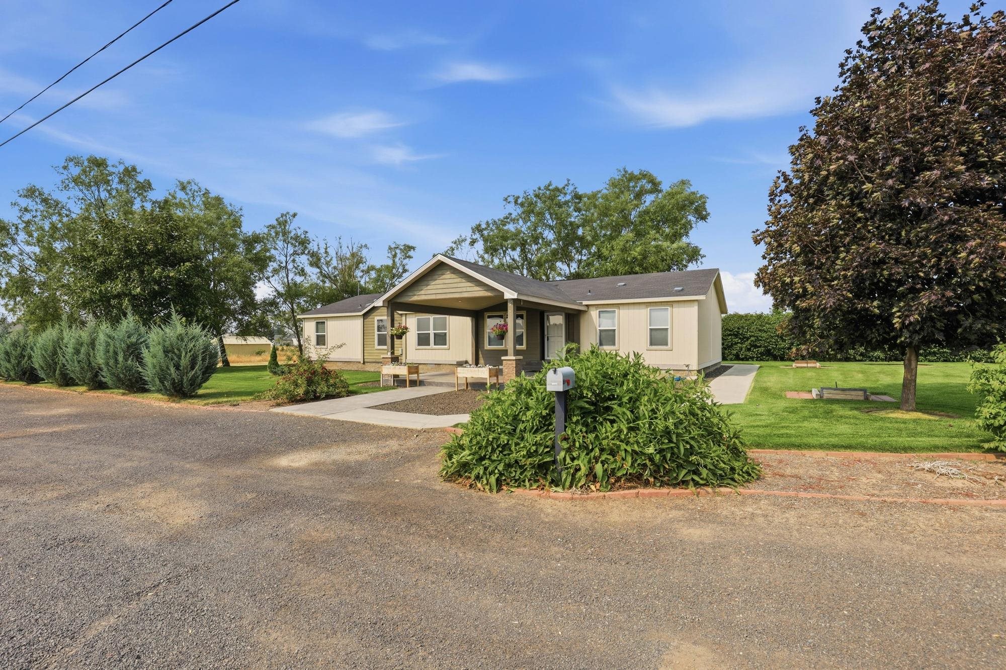 505 NE Adams St - Photo 45