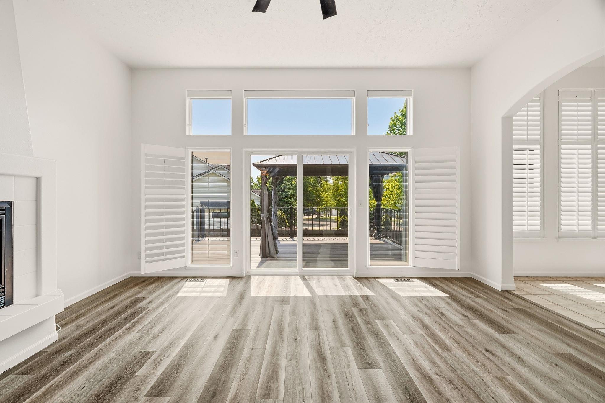 23104 E Broadway Ave - Photo 21