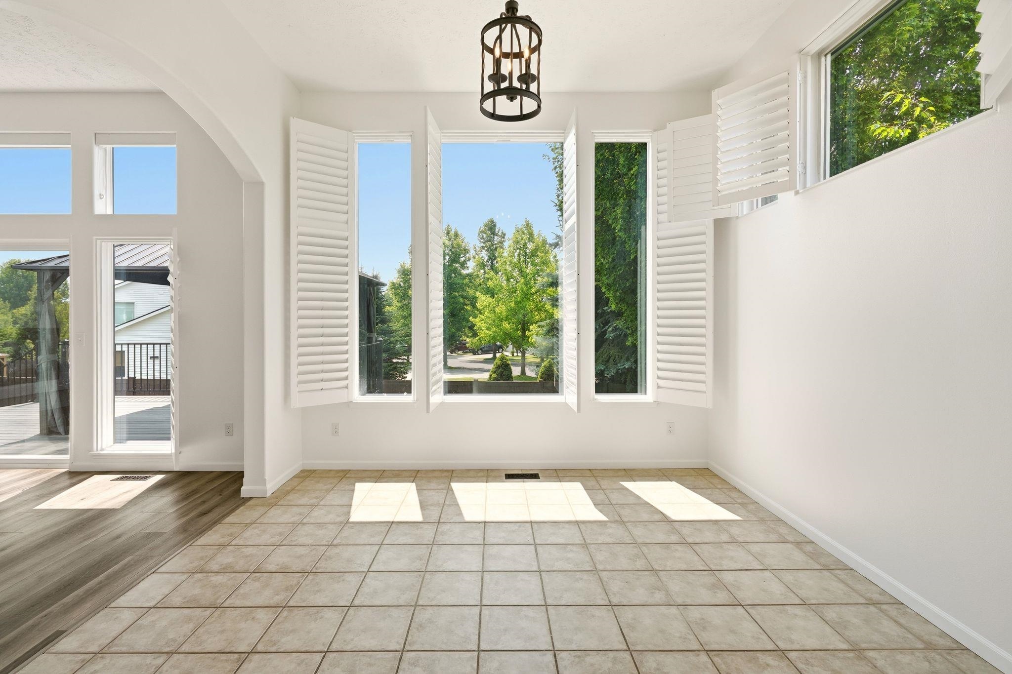 23104 E Broadway Ave - Photo 19