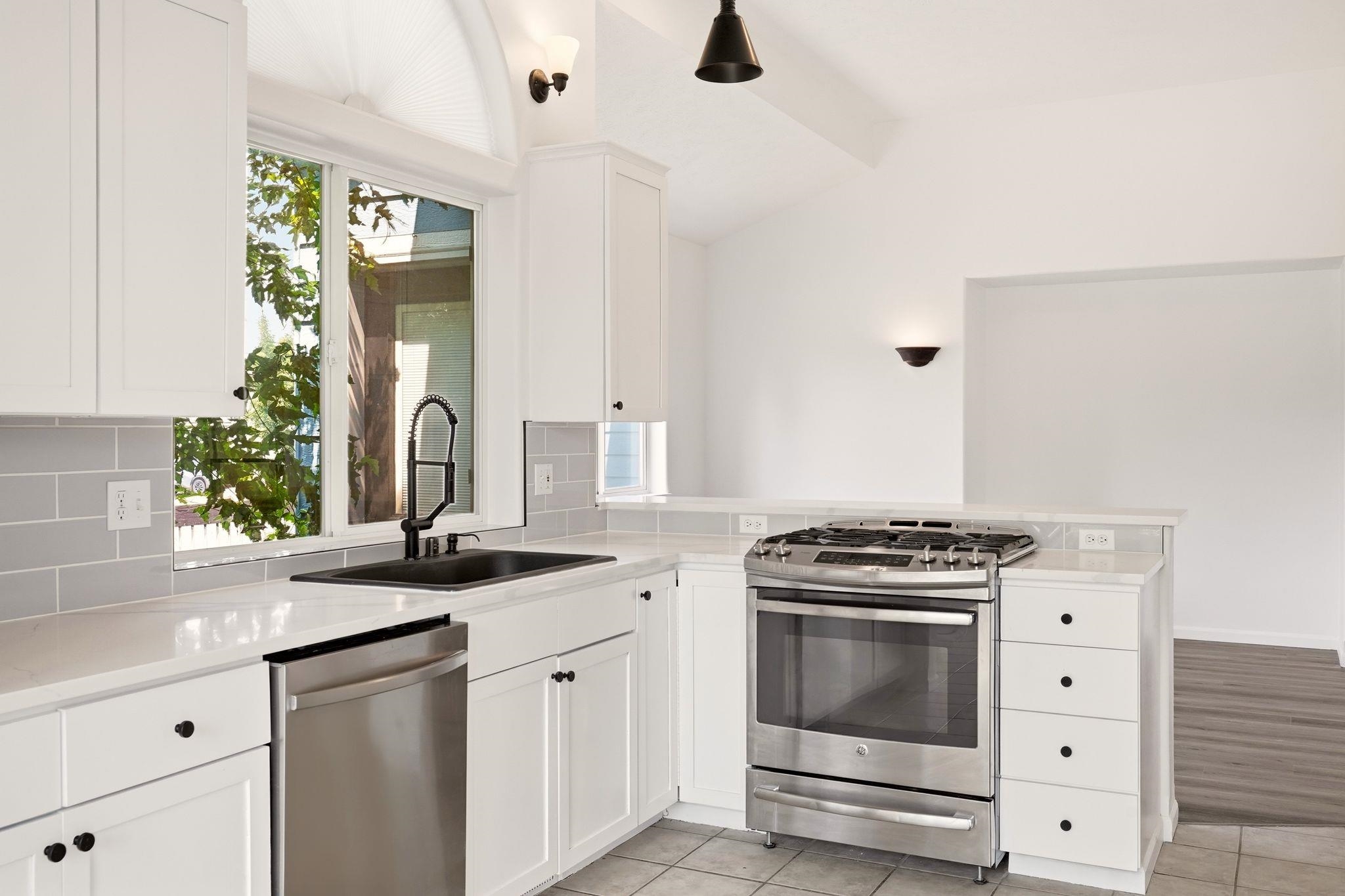 23104 E Broadway Ave - Photo 15
