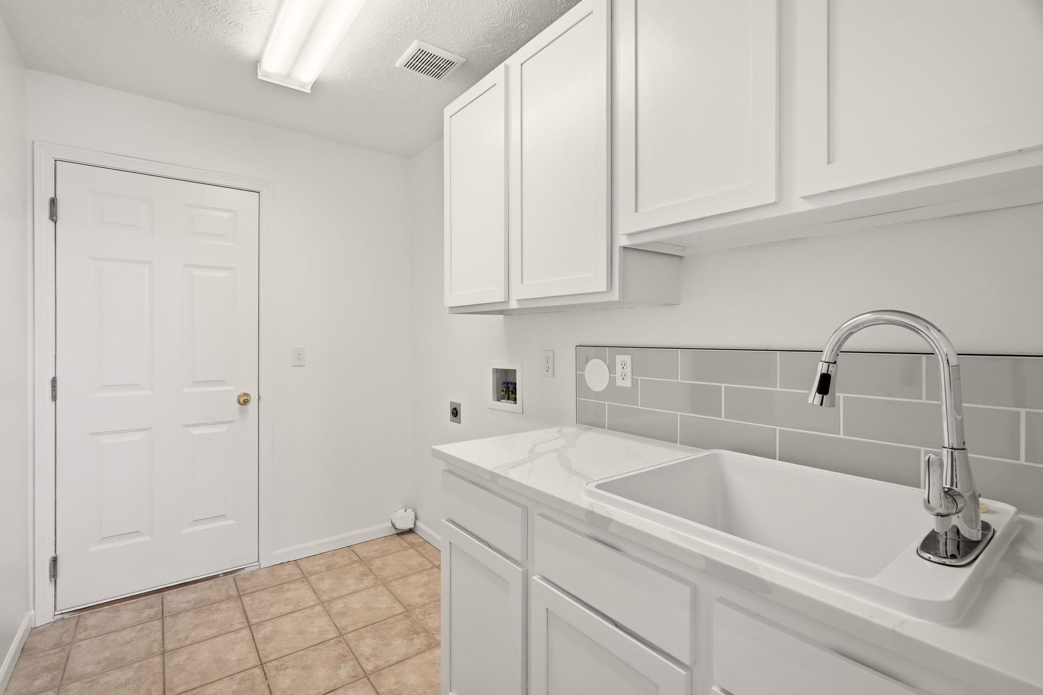 23104 E Broadway Ave - Photo 23