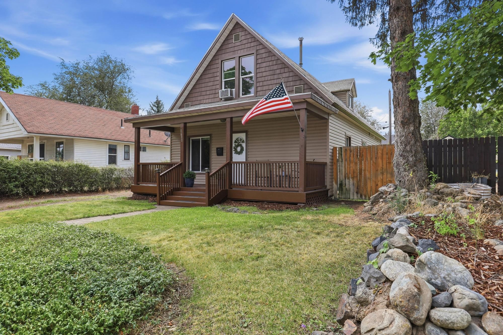 1611 W Mansfield Ave - Photo 3