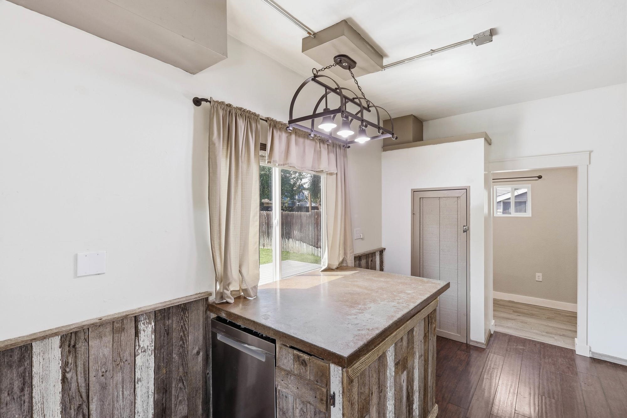 1611 W Mansfield Ave - Photo 13