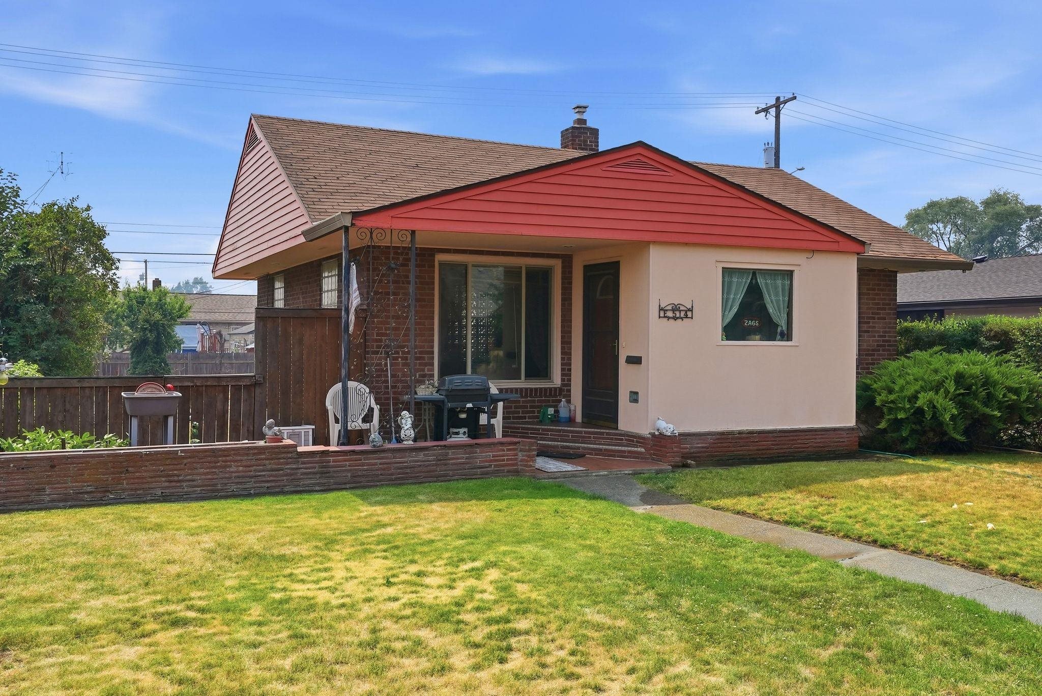 514 E Rich Ave - Photo 2