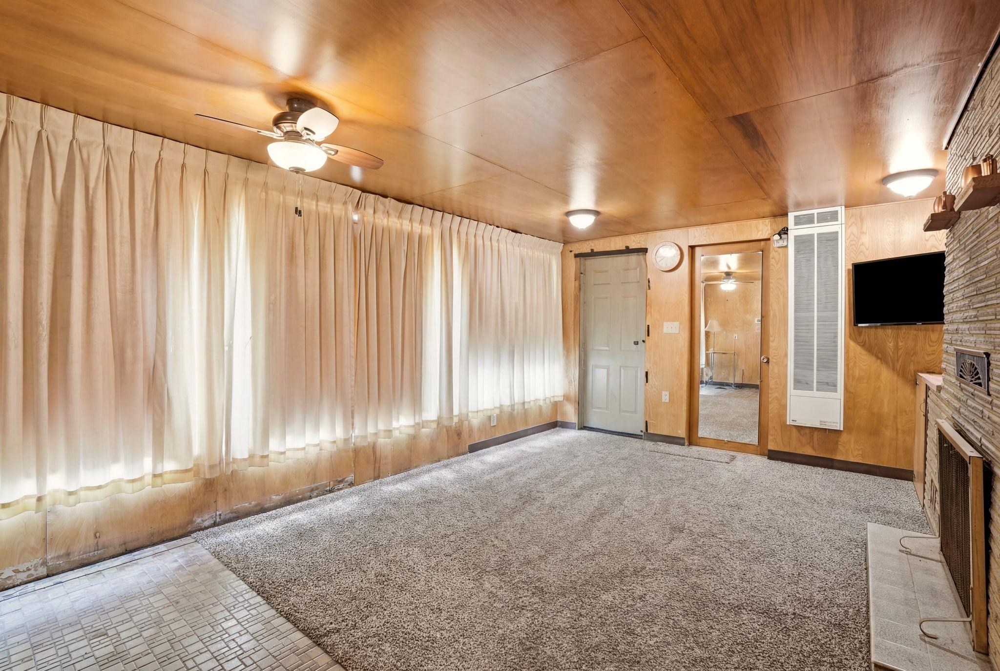 514 E Rich Ave - Photo 19