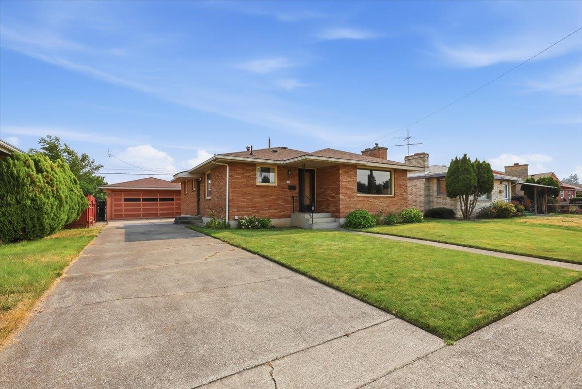 530 E Rockwell Ave - Photo 2