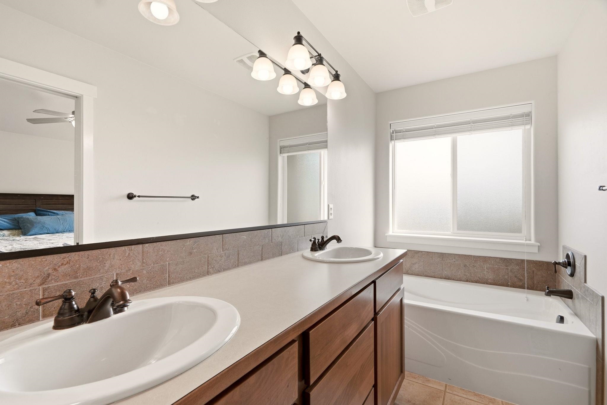 6906 N NAPA St - Photo 11