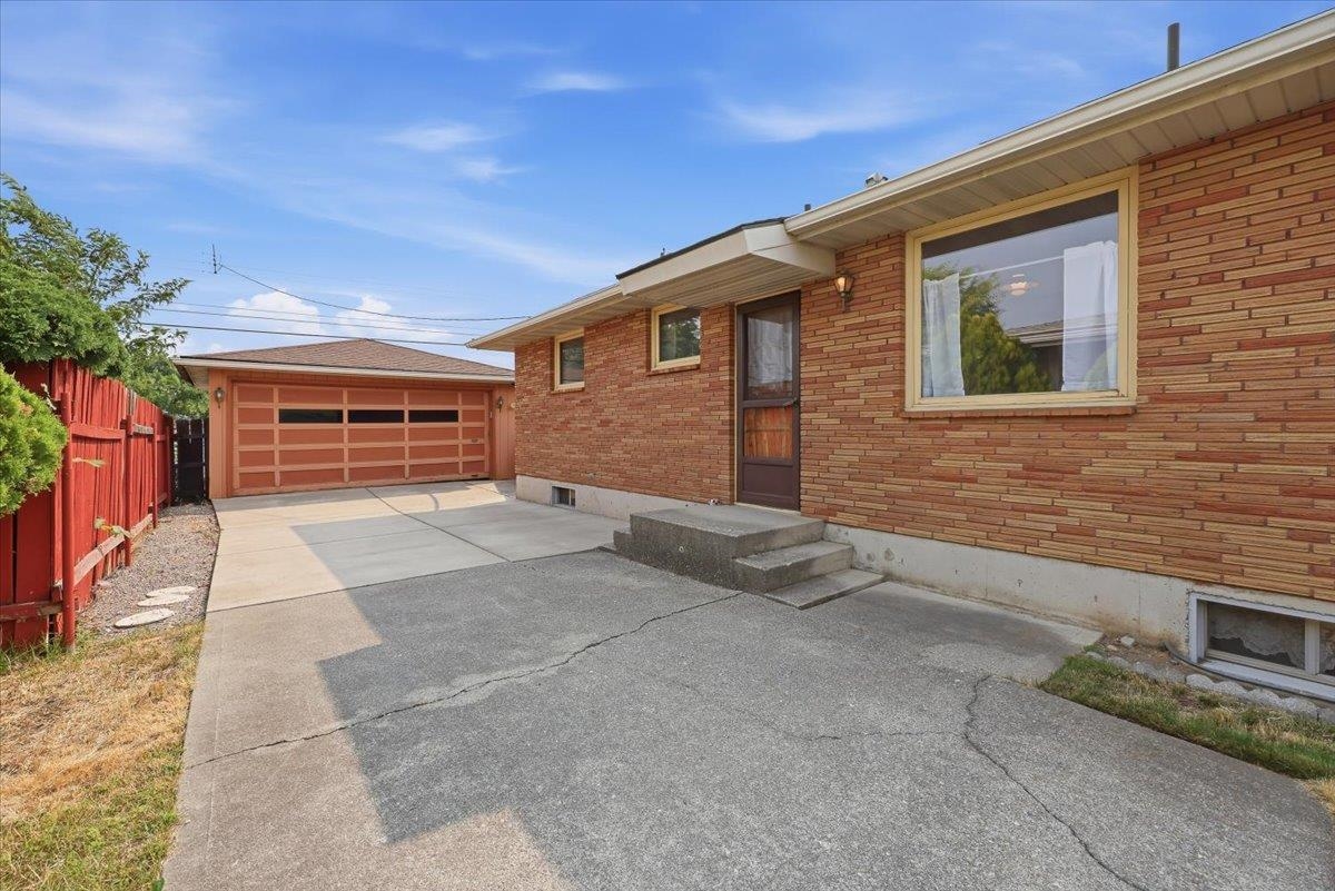 530 E Rockwell Ave - Photo 24
