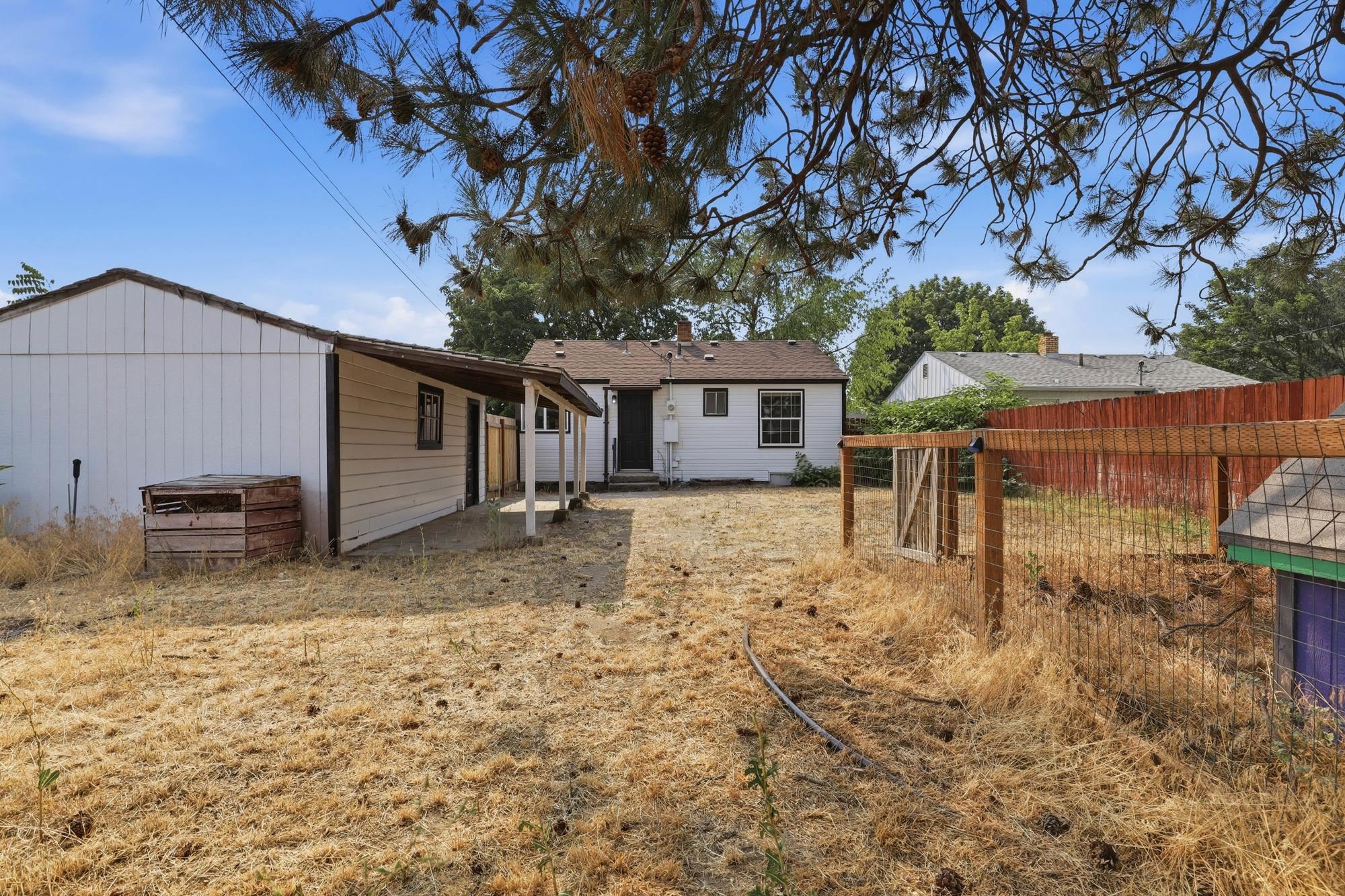 5704 N Milton St - Photo 25