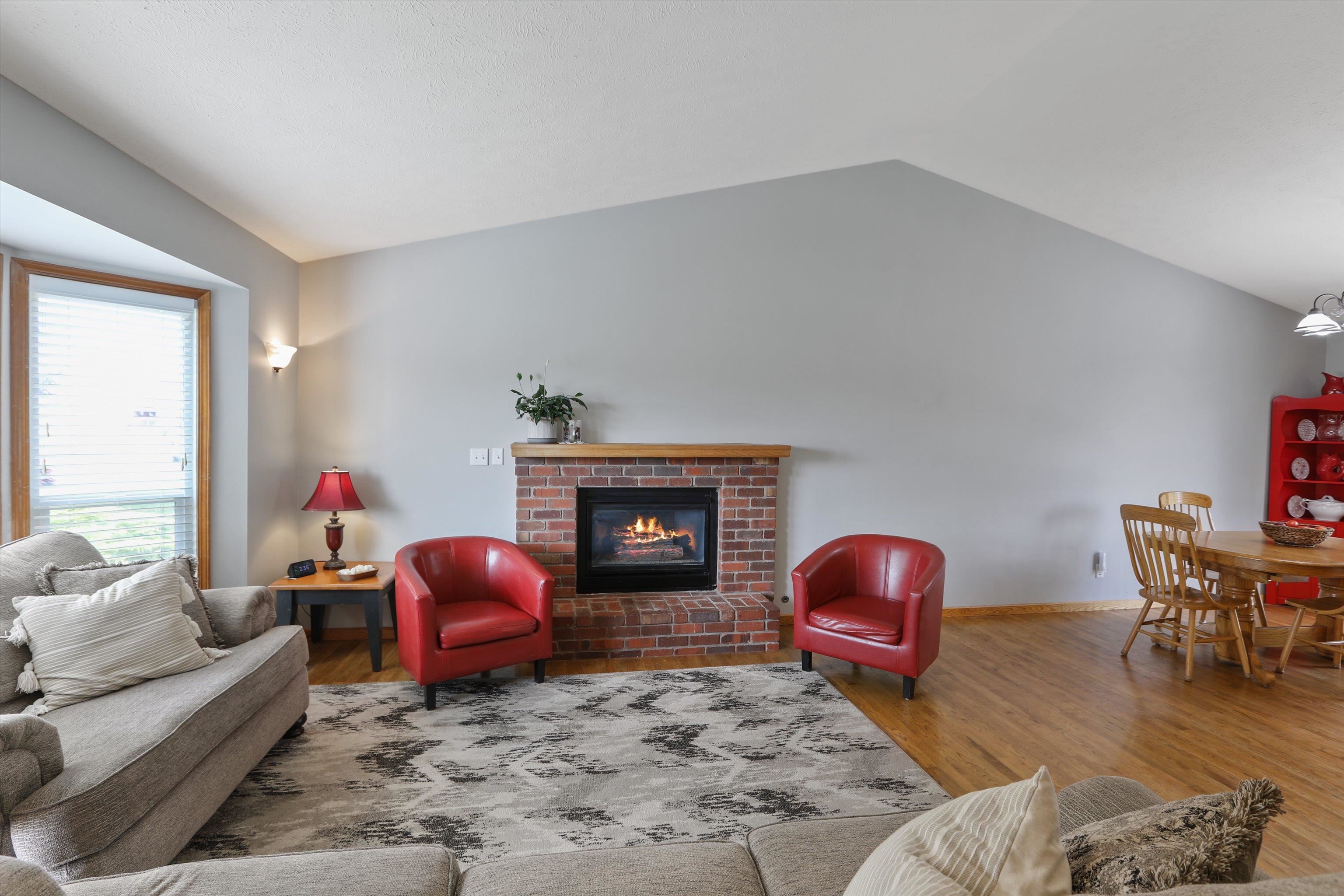 1805 S Timberlane Dr - Photo 6