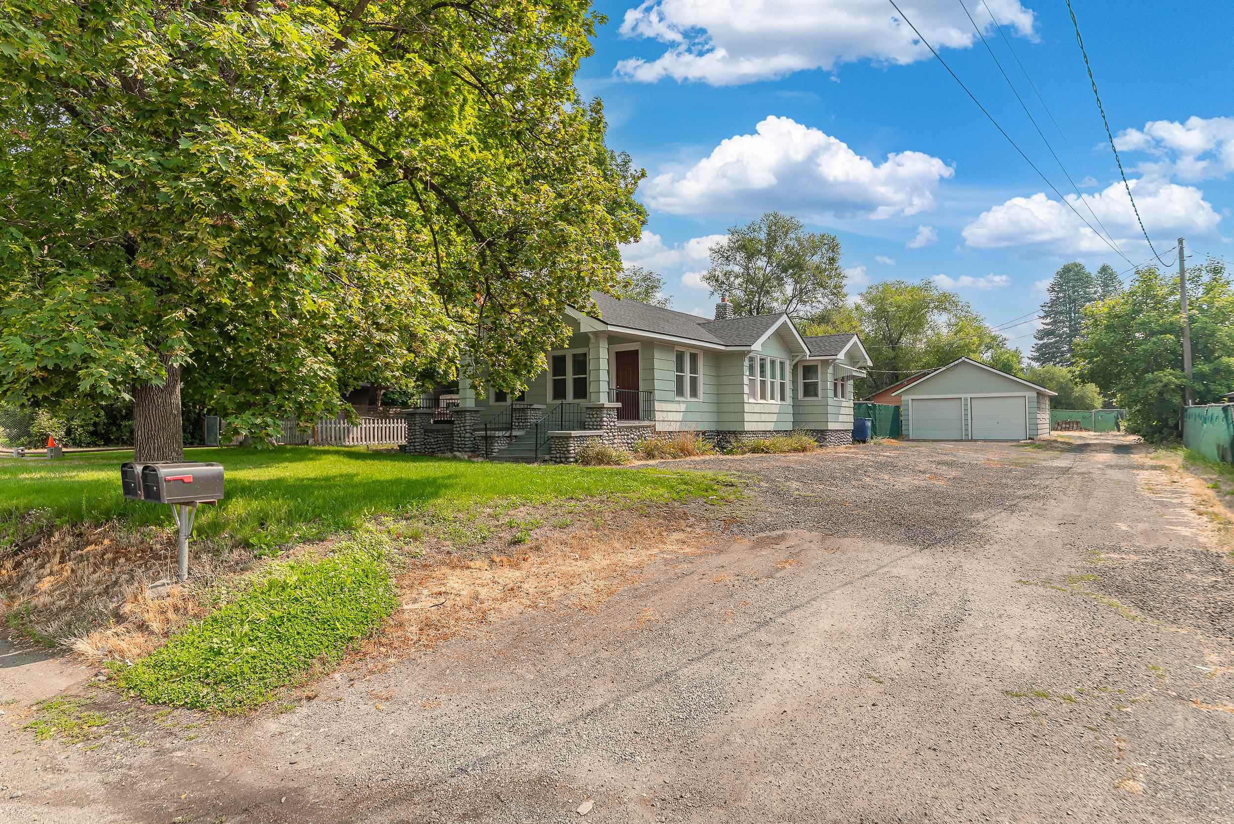 104 N Farr Rd - Photo 3