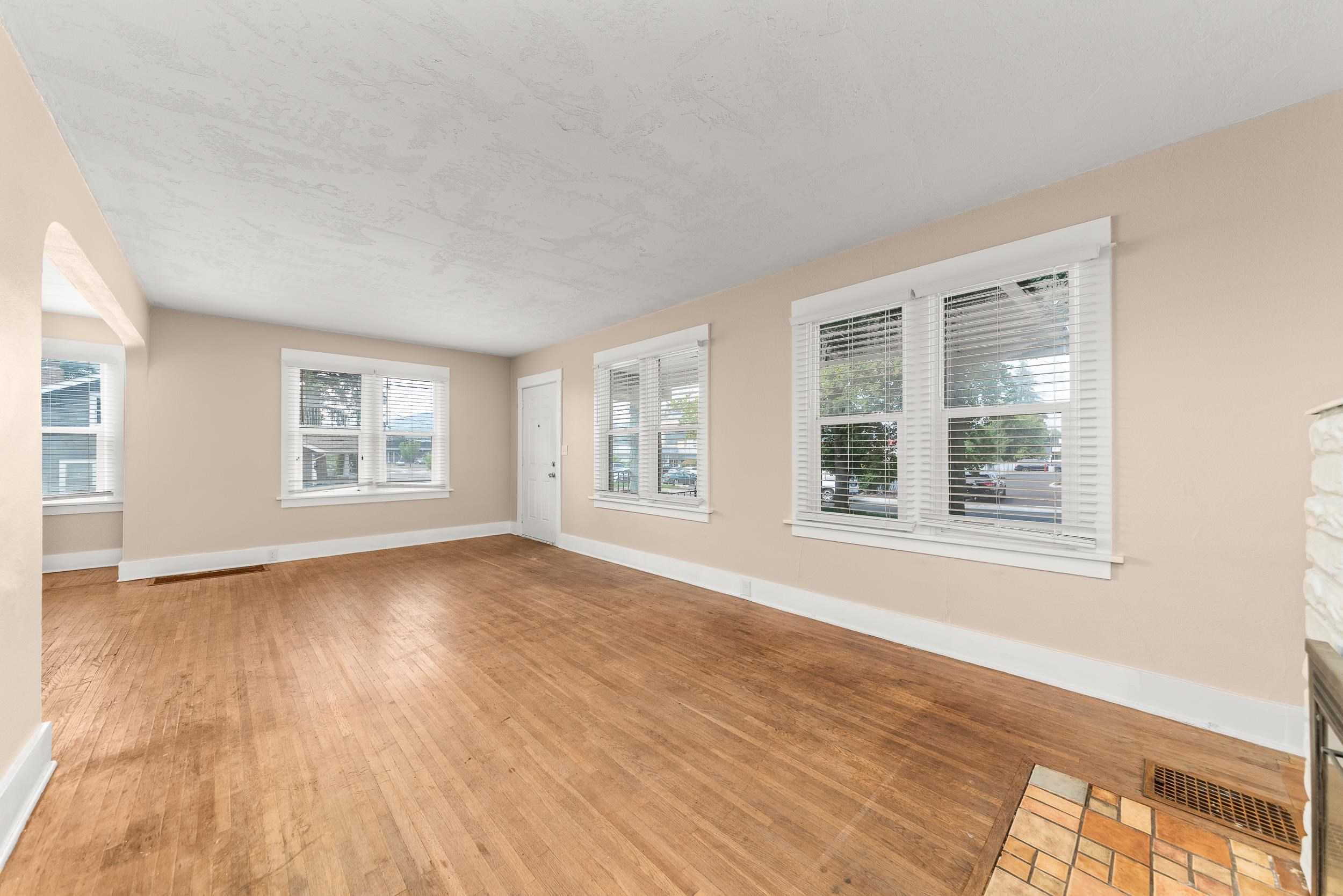 104 N Farr Rd - Photo 8