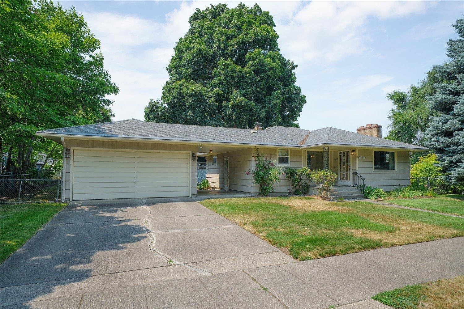 5823 N Post St - Photo 1