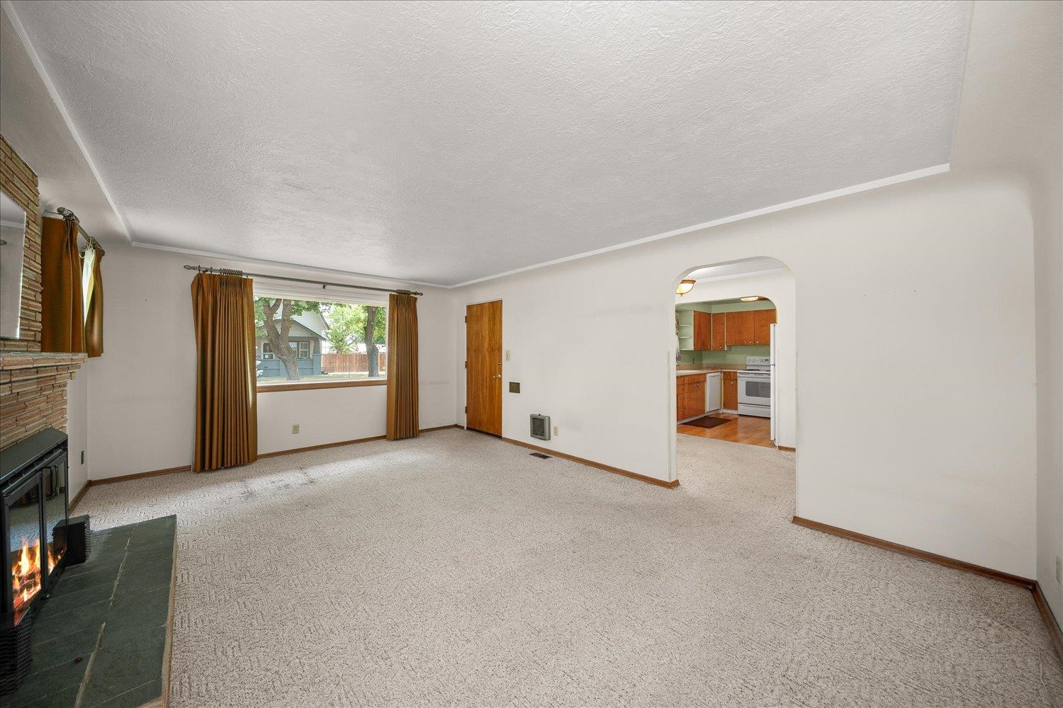 5823 N Post St - Photo 7