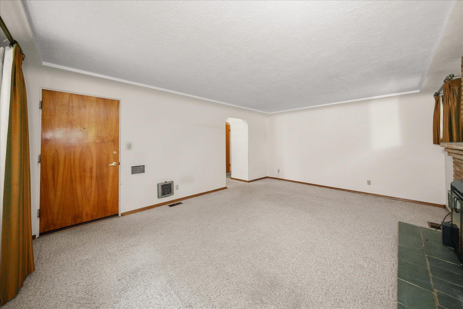 5823 N Post St - Photo 9