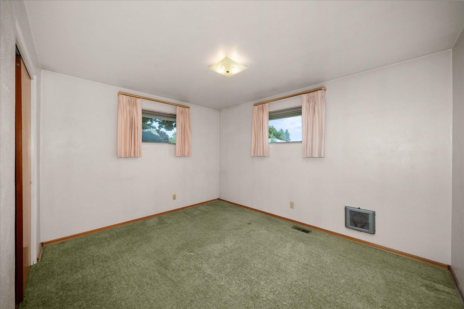 5823 N Post St - Photo 16