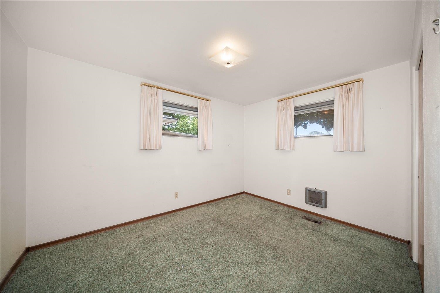 5823 N Post St - Photo 19