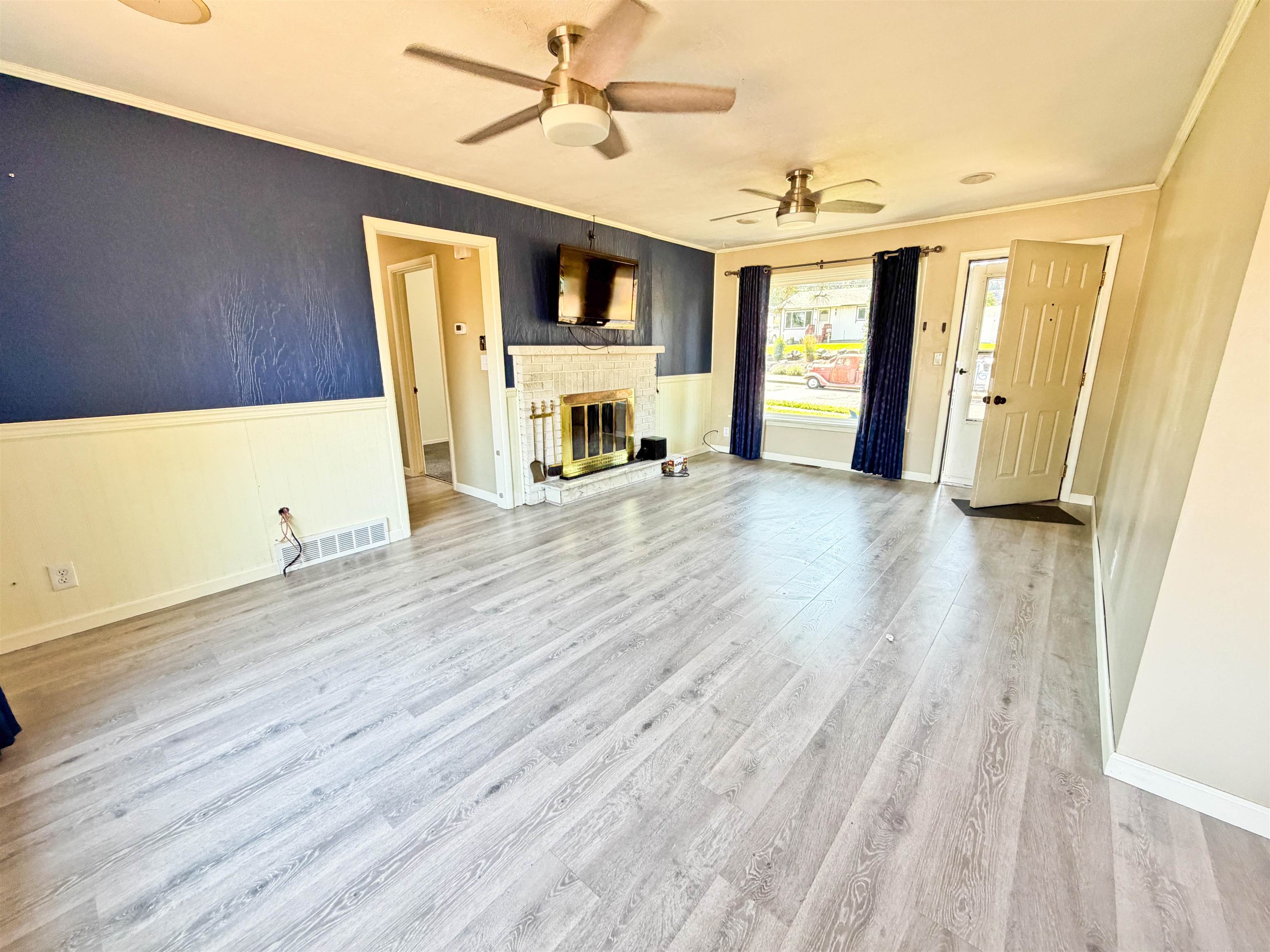 4009 E PRATT Ave - Photo 2
