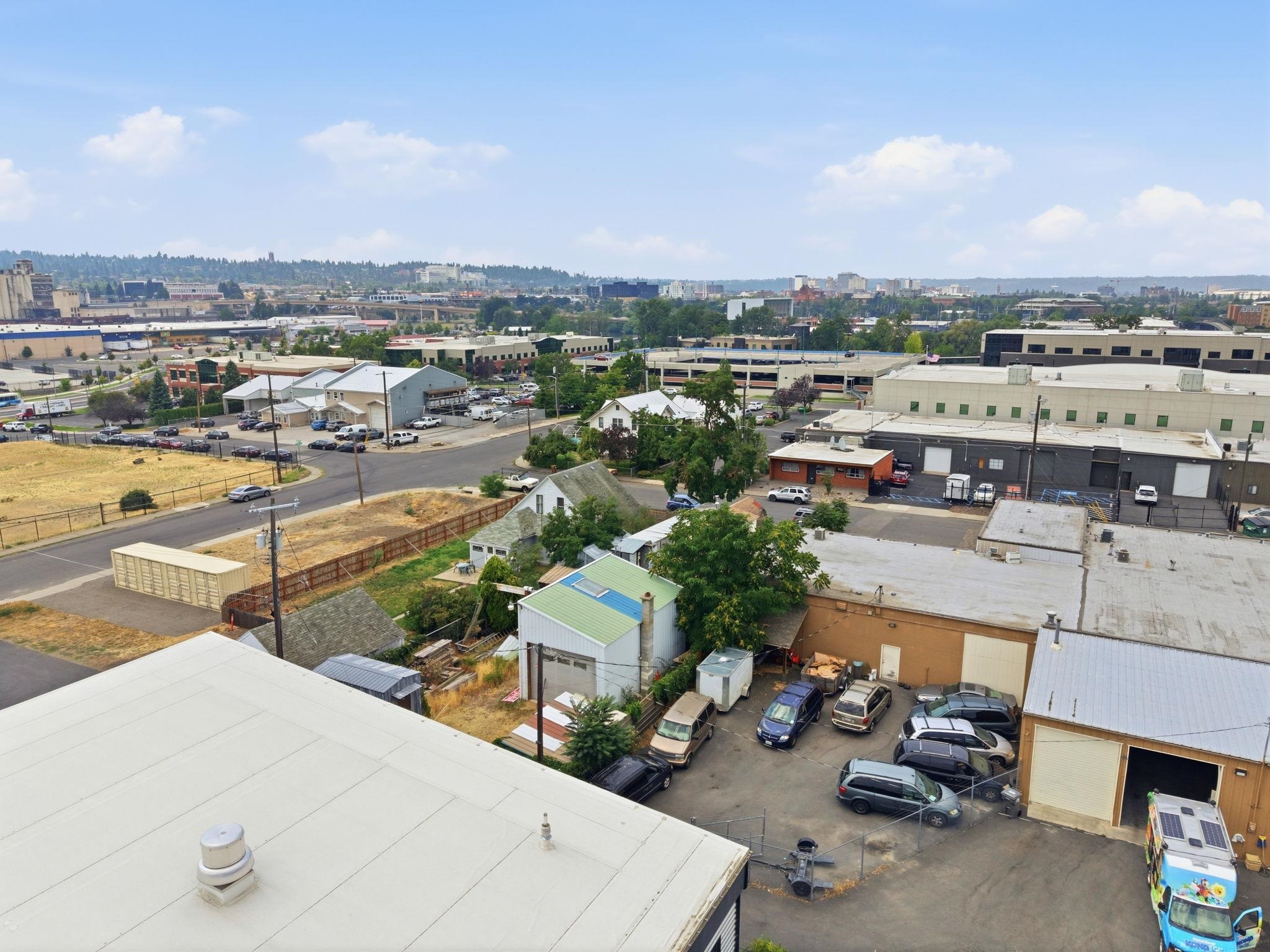 712 N Hogan St - Photo 9