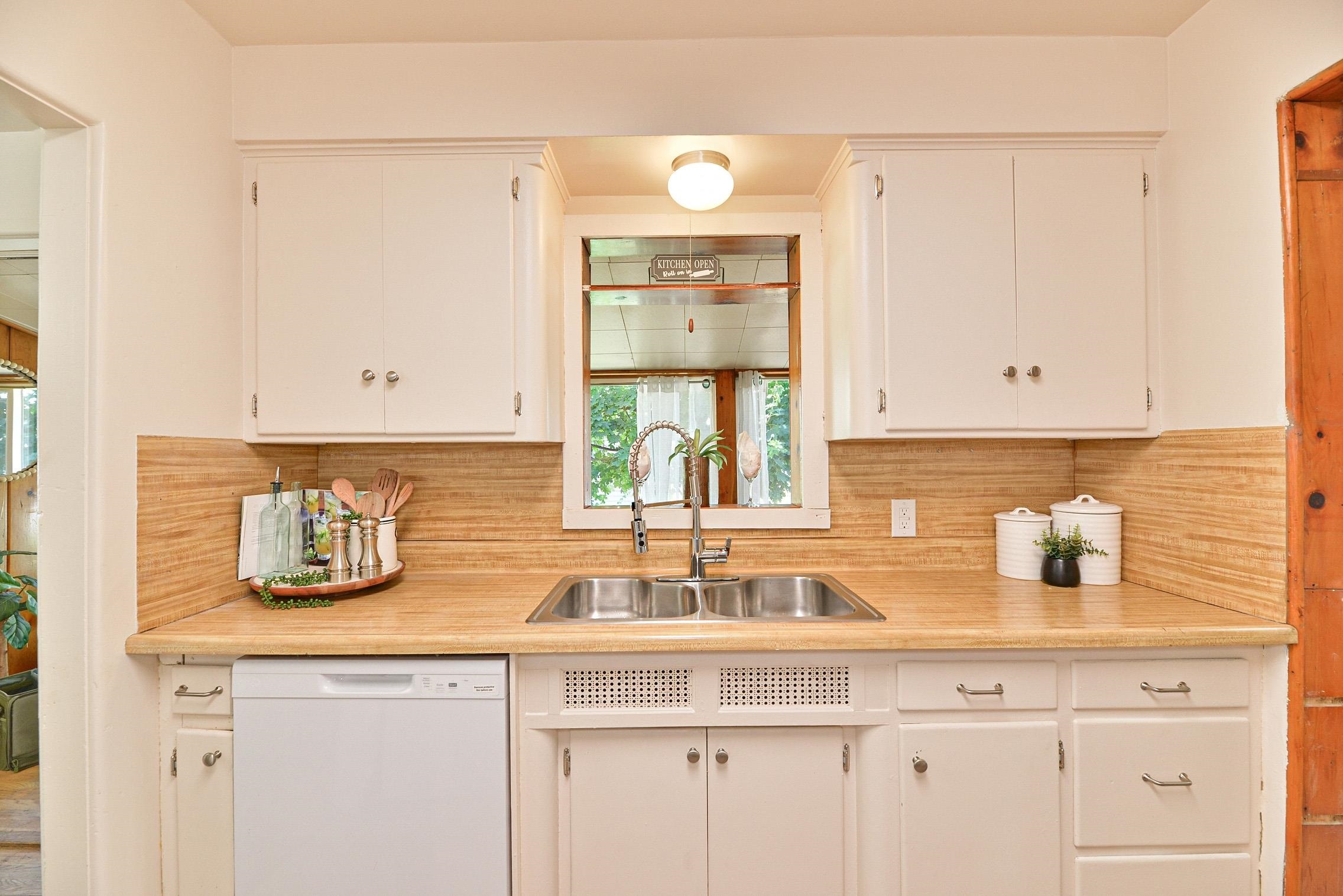 4008 N Adams St - Photo 9