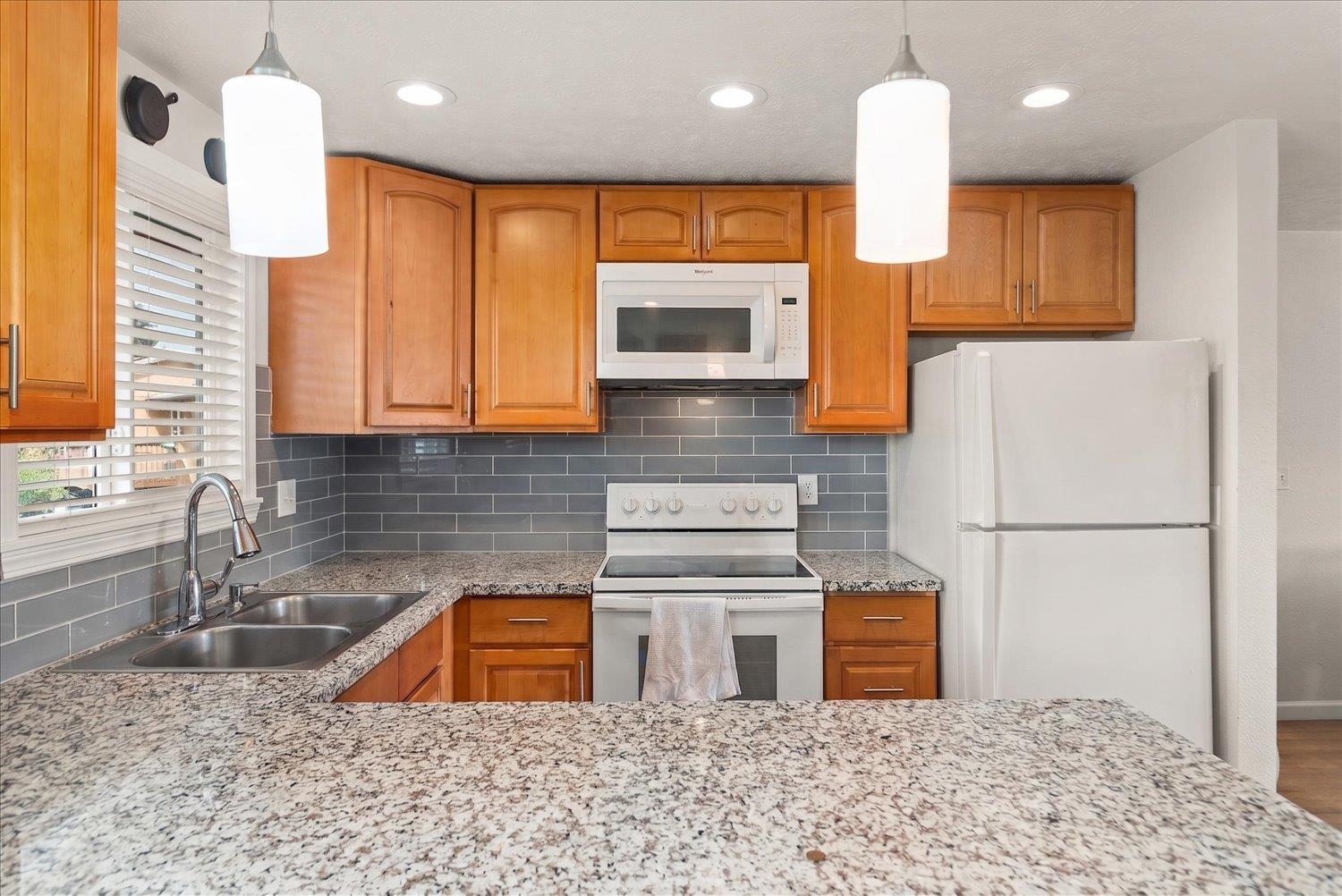 1705- 1707 N Glenn Ct - Photo 4