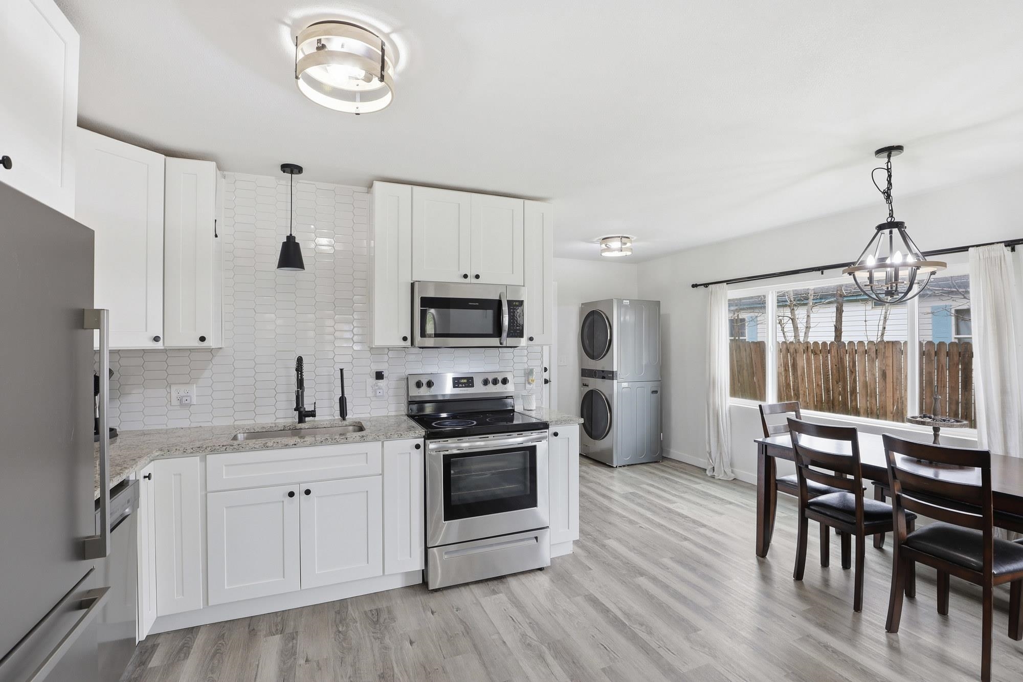 11822 E 6th Ave - Photo 10