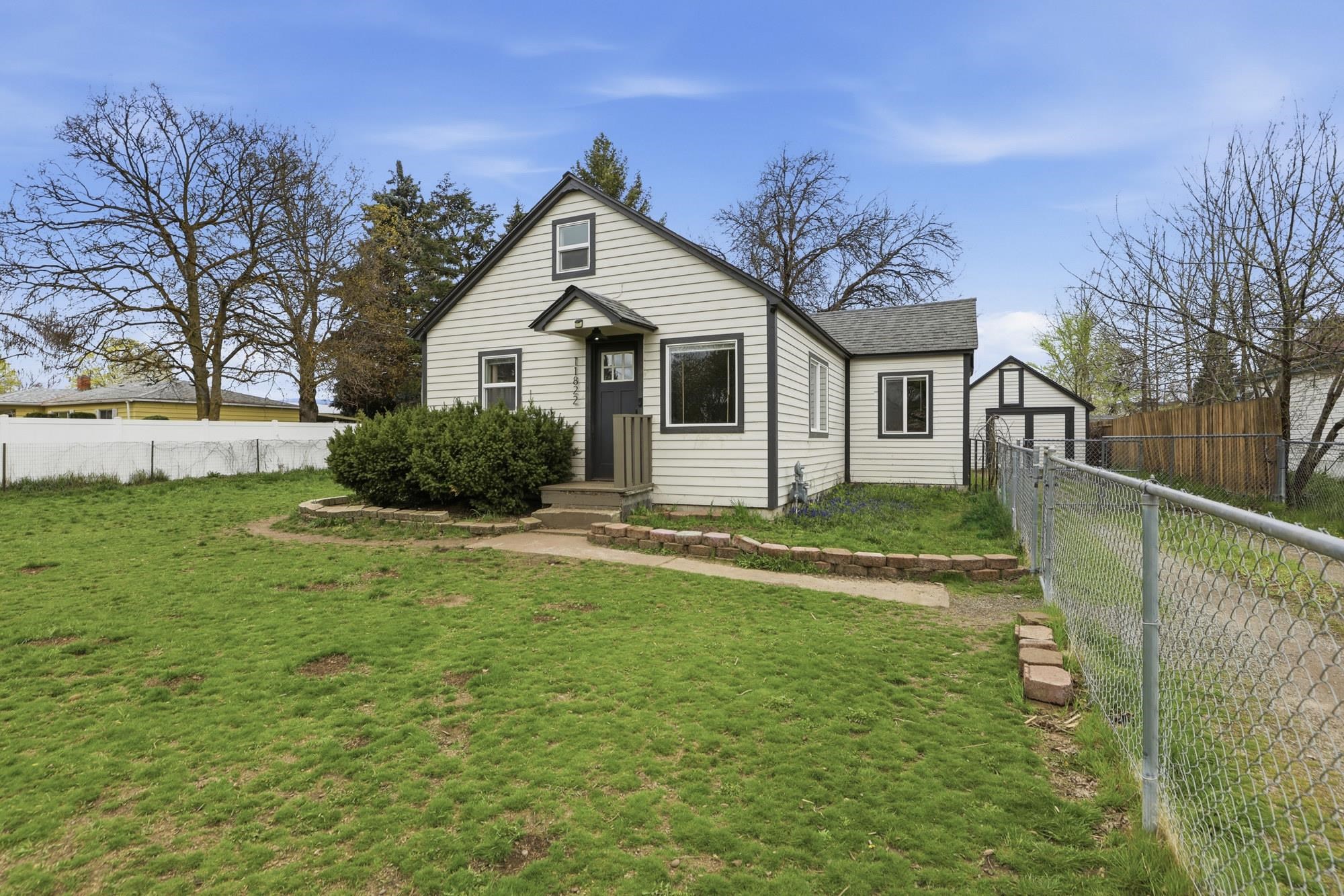 11822 E 6th Ave - Photo 30
