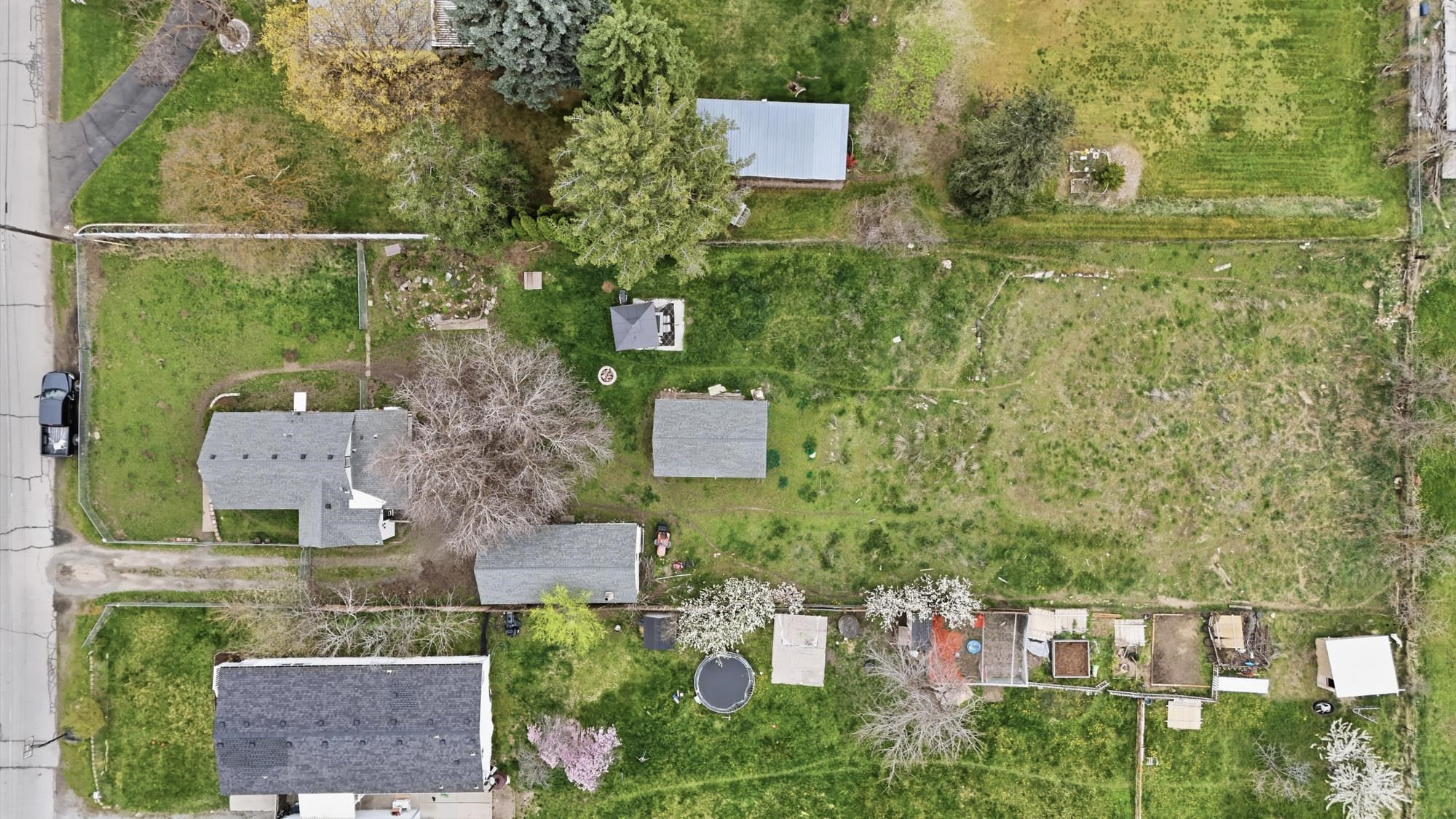11822 E 6th Ave - Photo 33