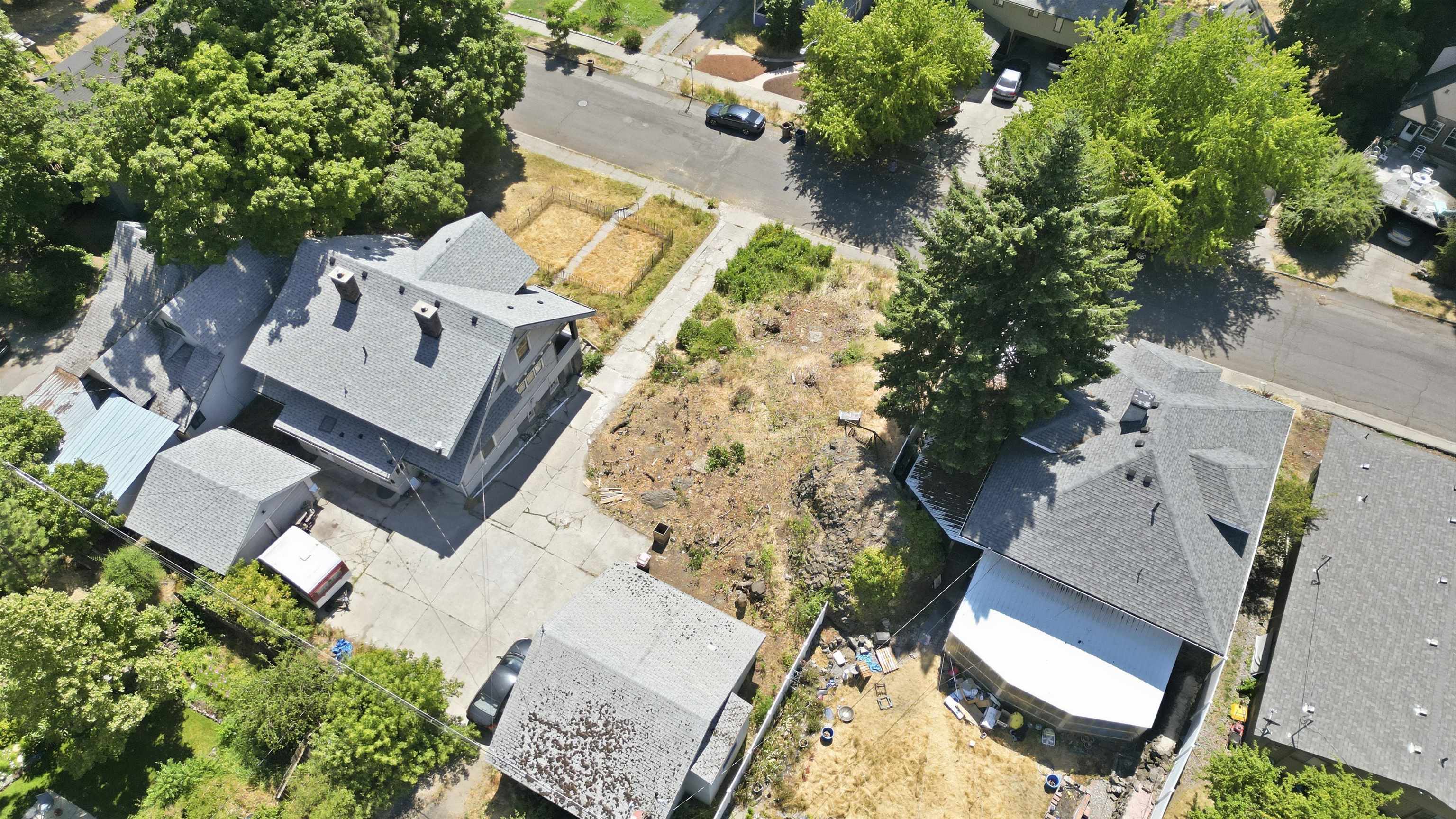 327 E 11 Ave - Photo 7