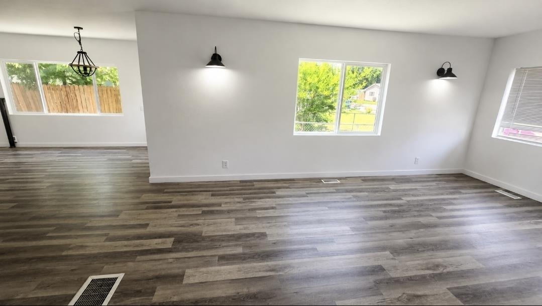 11822 E 6th Ave - Photo 46