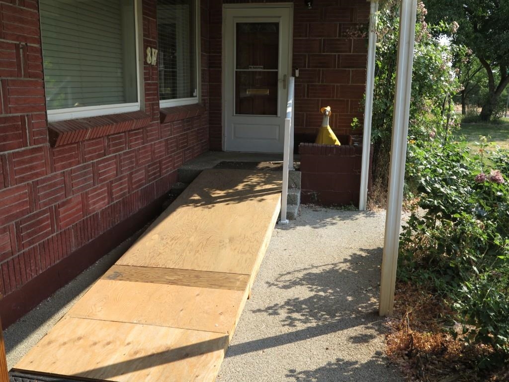 8 W 5th St - Photo 2