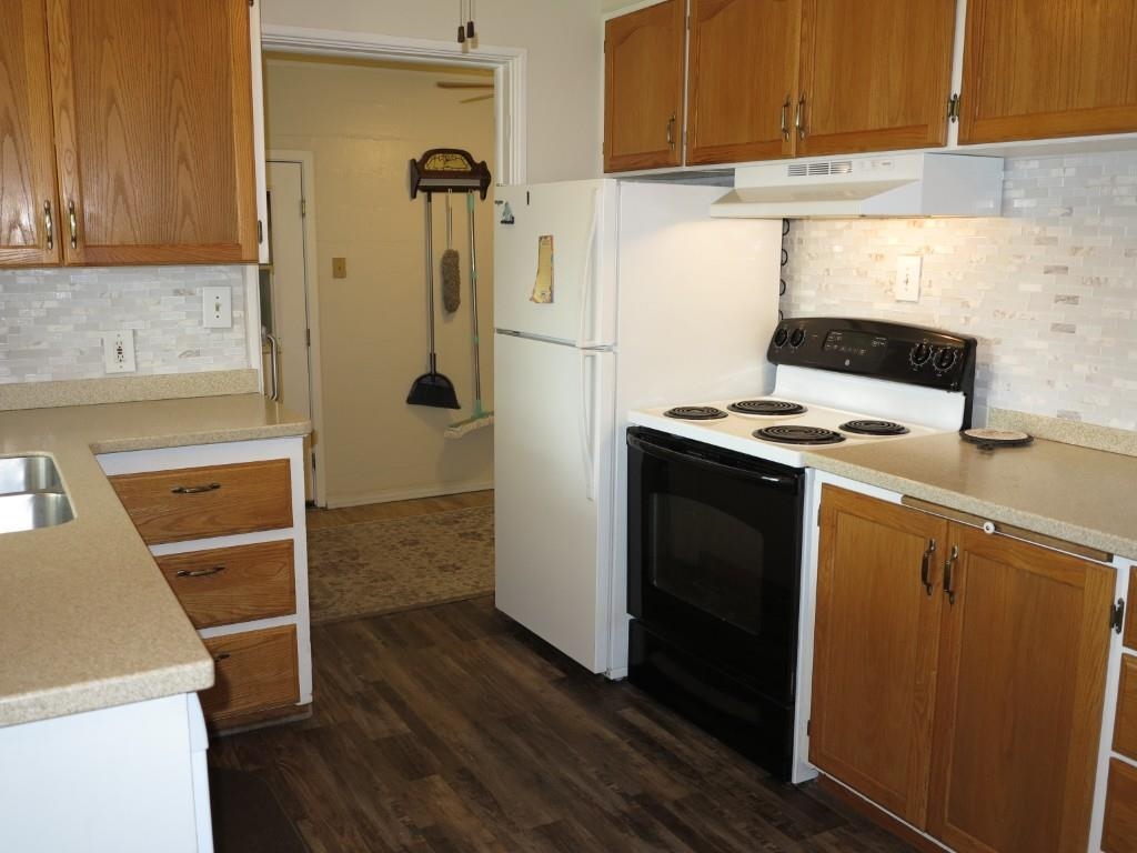 8 W 5th St - Photo 11