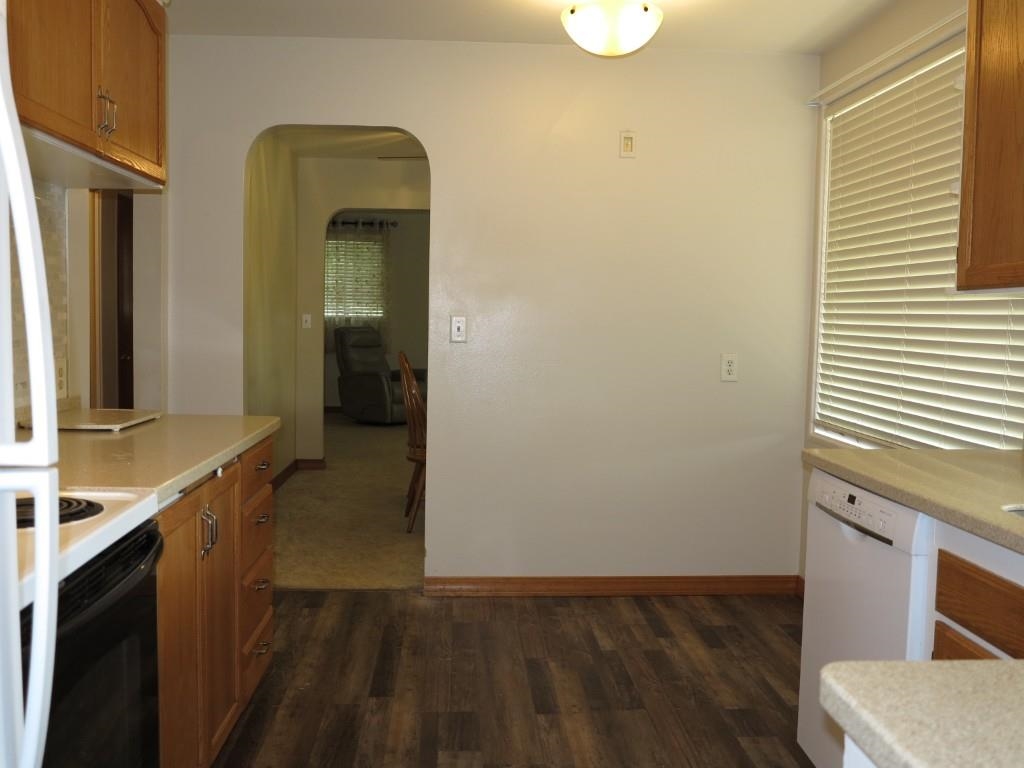 8 W 5th St - Photo 12