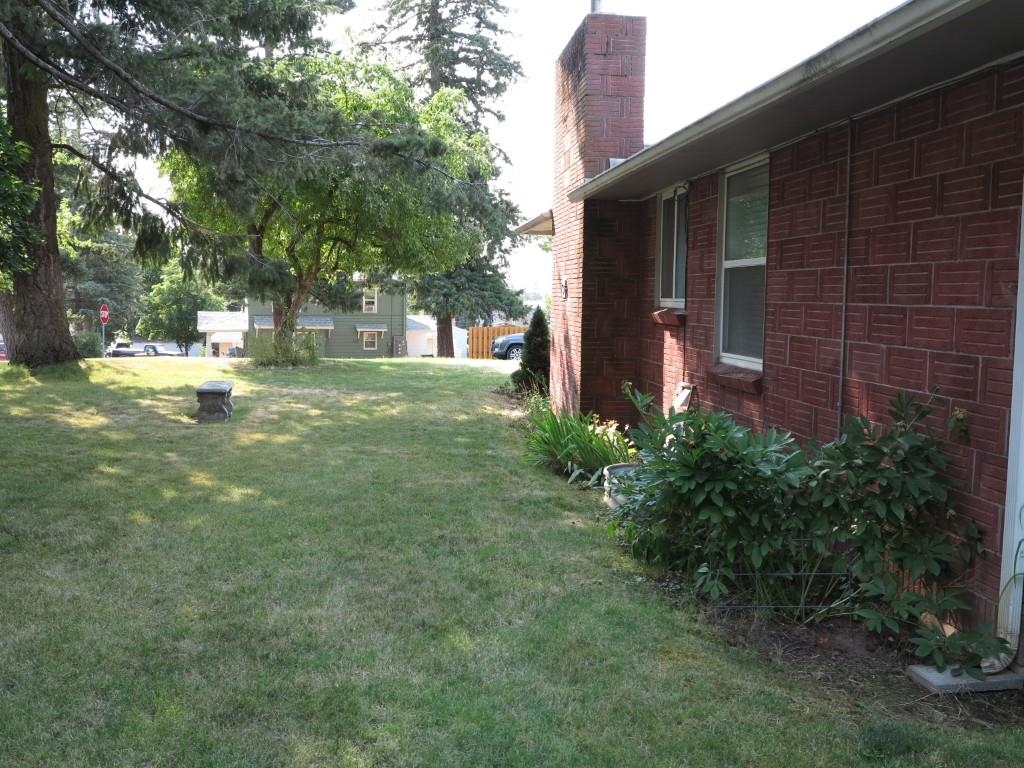8 W 5th St - Photo 30