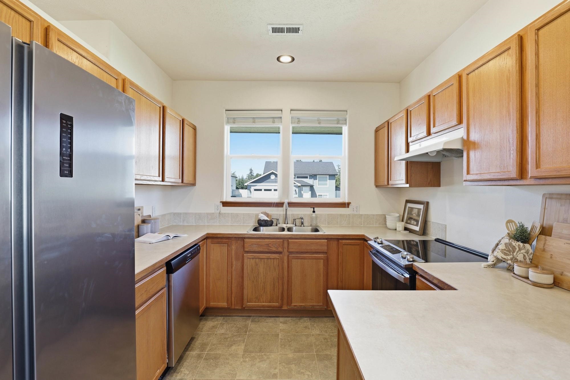 17608 E 2nd Ln - Photo 9