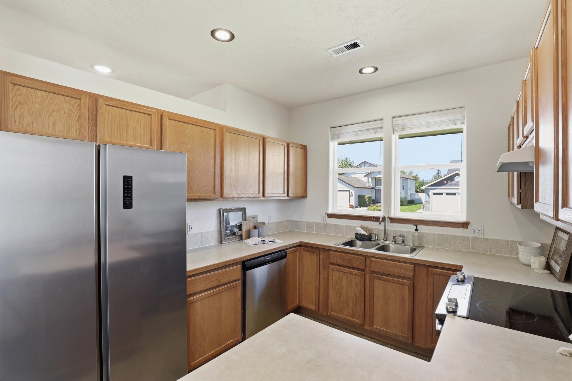 17608 E 2nd Ln - Photo 10
