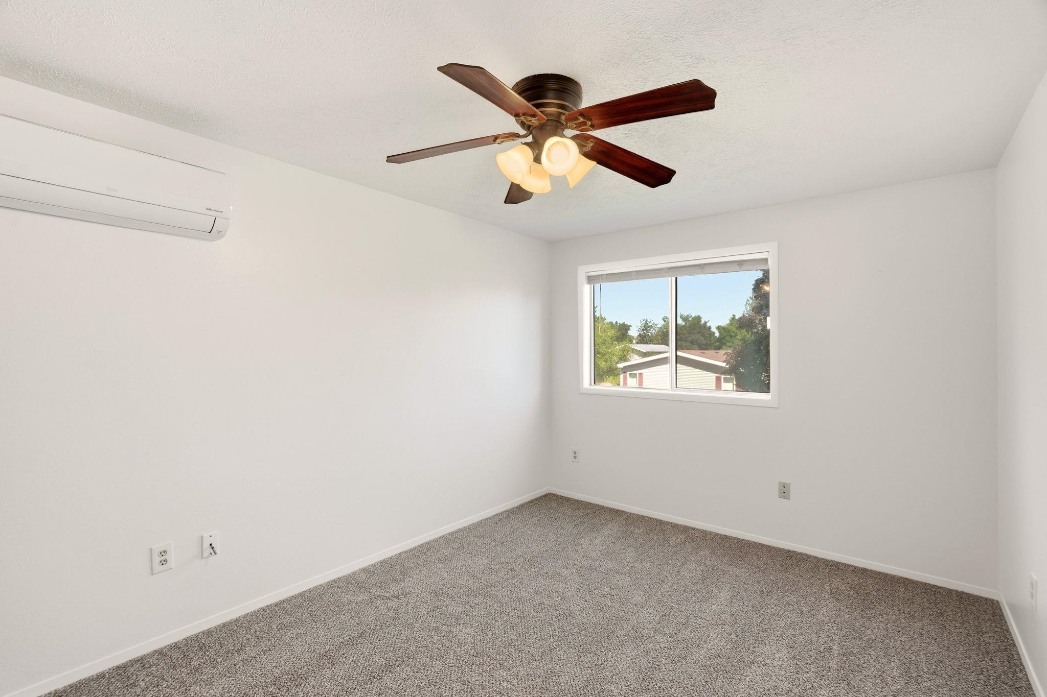 13923 E 9th Ct - Photo 10
