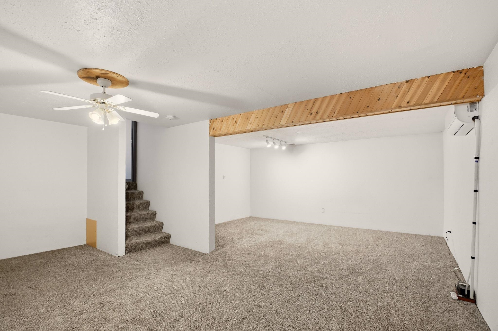 13923 E 9th Ct - Photo 15