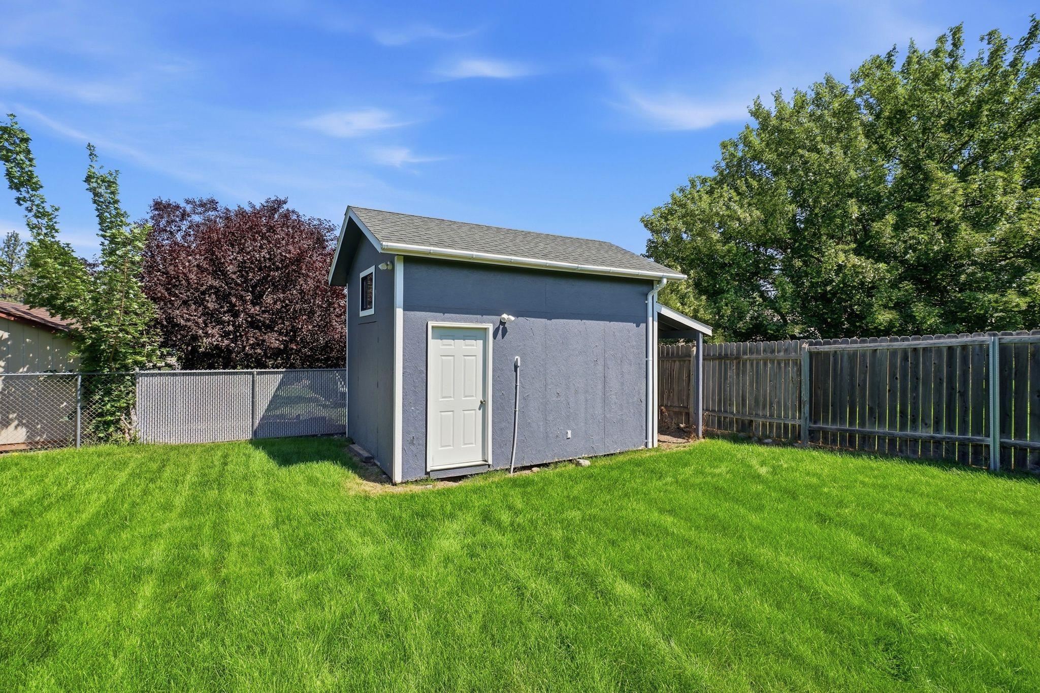 13923 E 9th Ct - Photo 22