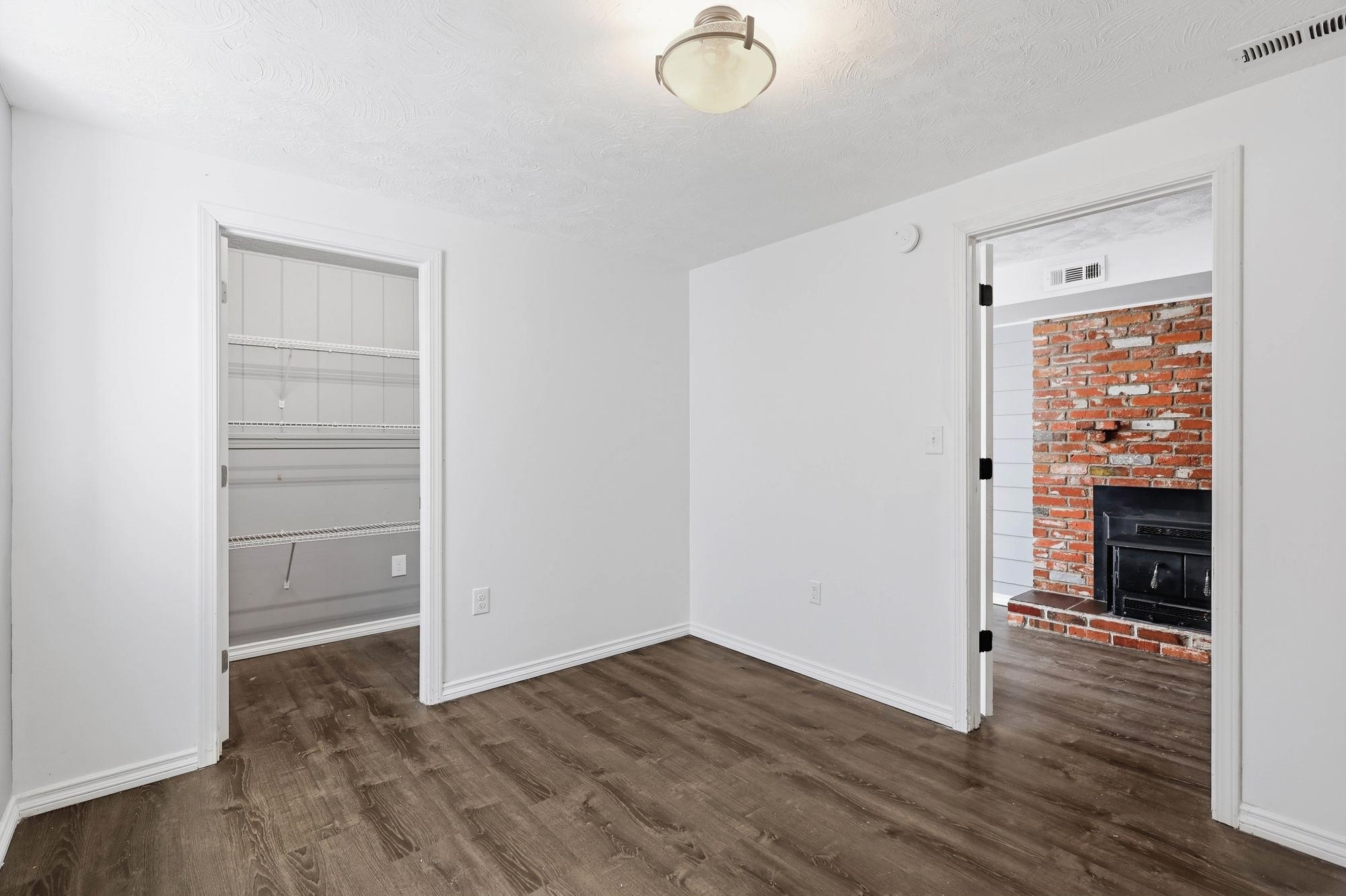 11 N Barker Rd - Photo 30