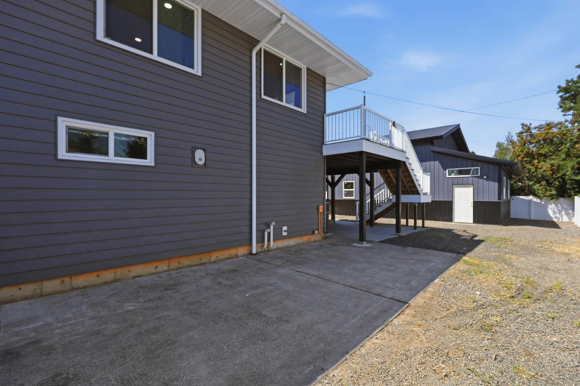 11 N Barker Rd - Photo 7