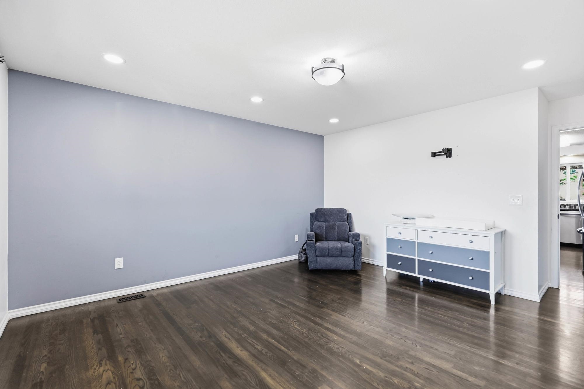 11 N Barker Rd - Photo 28