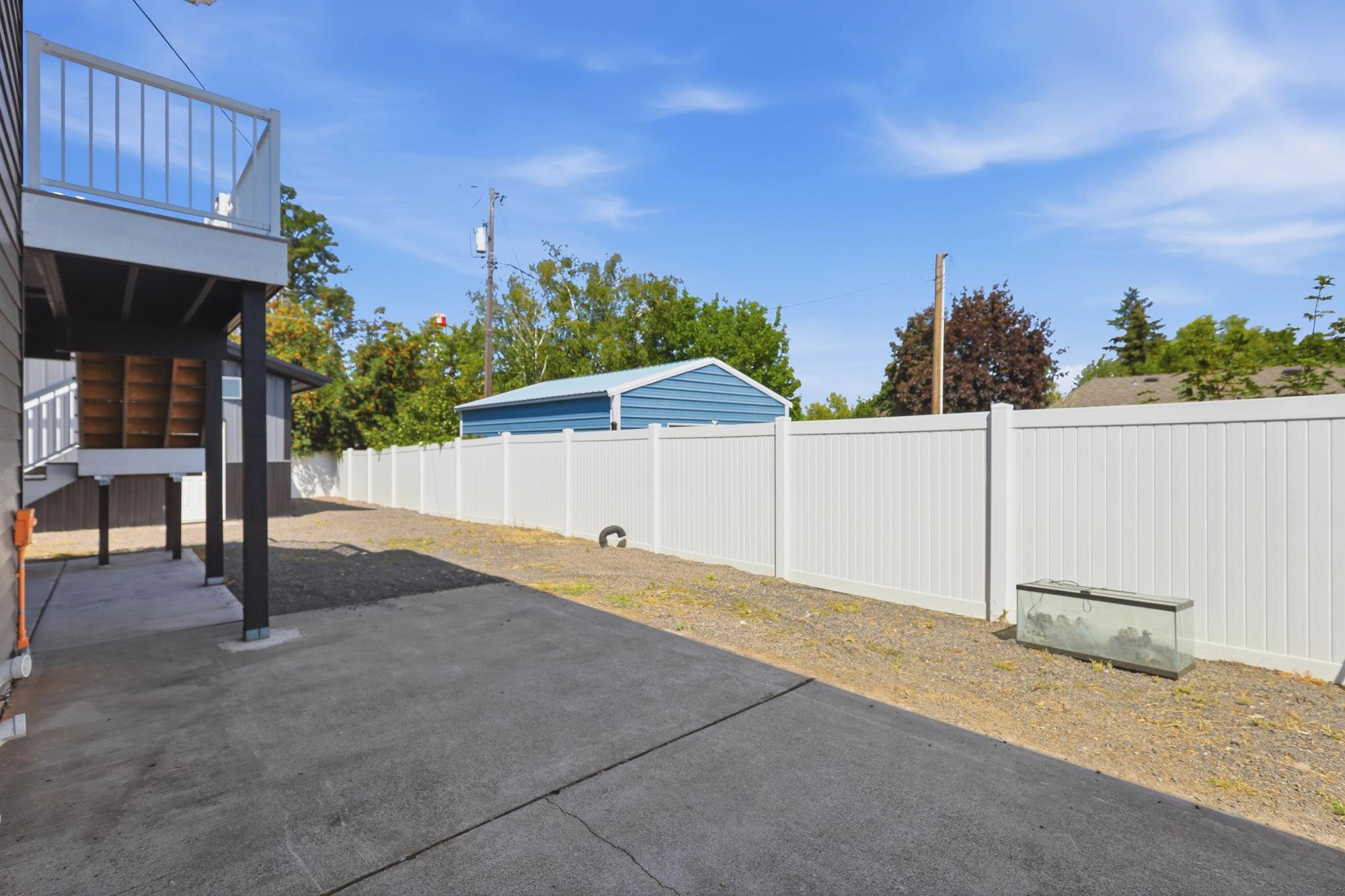 11 N Barker Rd - Photo 41